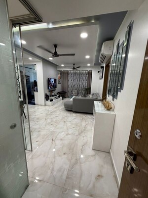 Bathroom in 4 BHK Builder Floor at Vasundhara Pride, Vasundhara Sector 16 – for Rent