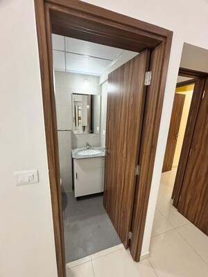 Room in 3 BHK Apartment at Godrej Park Retreat, Sarjapur Road – for Rent