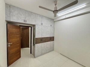 Room in 3 BHK Apartment at Godrej Park Retreat, Sarjapur Road – for Rent