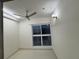Room in 3 BHK Apartment at Godrej Park Retreat, Sarjapur Road – for Rent
