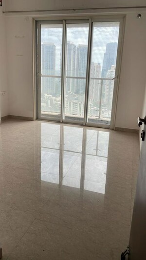 2 BHK Apartment For Rent in JP Decks, Goregaon East