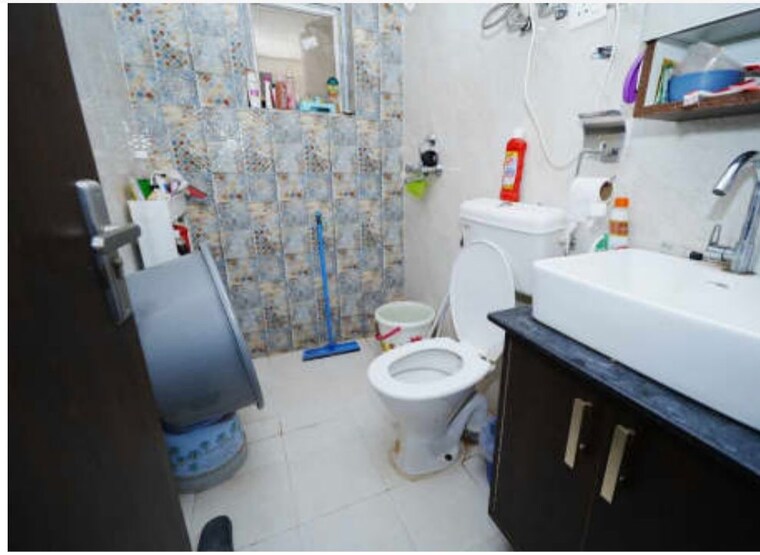 Bathroom, orris-aster-court 3 Bedroom 1587 Sq.Ft. Apartment In Sector 85 Gurgaon 10631786