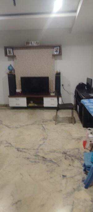 Room in 3 BHK Apartment at PJR Enclave, Miyapur – for Sale