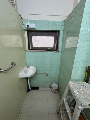 Bathroom in 1 BHK Apartment at Andheri West – for Rent
