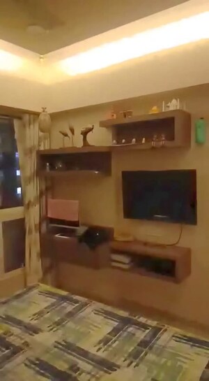 Room in 2 BHK Apartment at Lodha Amara, Kolshet Road – for Sale