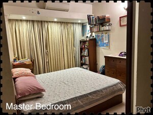 Master Bedroom in 3 BHK Apartment at Lalani Grandeur, Goregaon East – for Sale