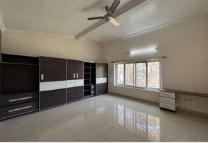 Room in 6 BHK Villa at Dollars Colony – for Sale