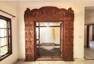 Furnished Amenities in 6 BHK Villa at Dollars Colony – for Sale