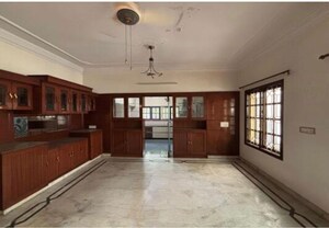 Room in 6 BHK Villa at Dollars Colony – for Sale