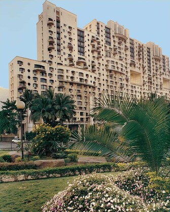 3 BHK + Extra Room 1740 Sq.Ft. Apartment in Hiranandani Gardens Lake Castle