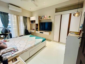 Bedroom in 2 BHK Apartment at K Raheja Heights, Malad East – for Rent