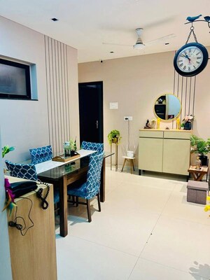 Team Area in 2 BHK Apartment at K Raheja Heights, Malad East – for Rent