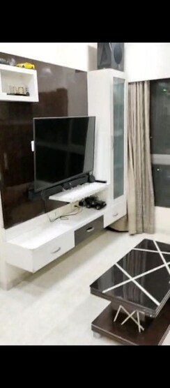 2 BHK Apartment For Rent in Lodha Amara