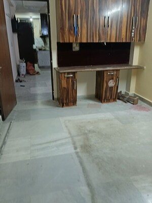 Room in 1 BHK Builder Floor at Neb Sarai – for Rent