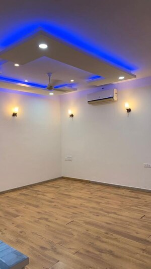 Room in 4 BHK Apartment at Prestige Shantiniketan, Whitefield – for Rent