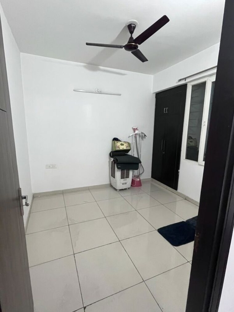 Bathroom, nirala-trio 3 Bedroom 1600 Sq.Ft. Apartment In Tech Zone 4 Greater Noida Greater Noida 10631939