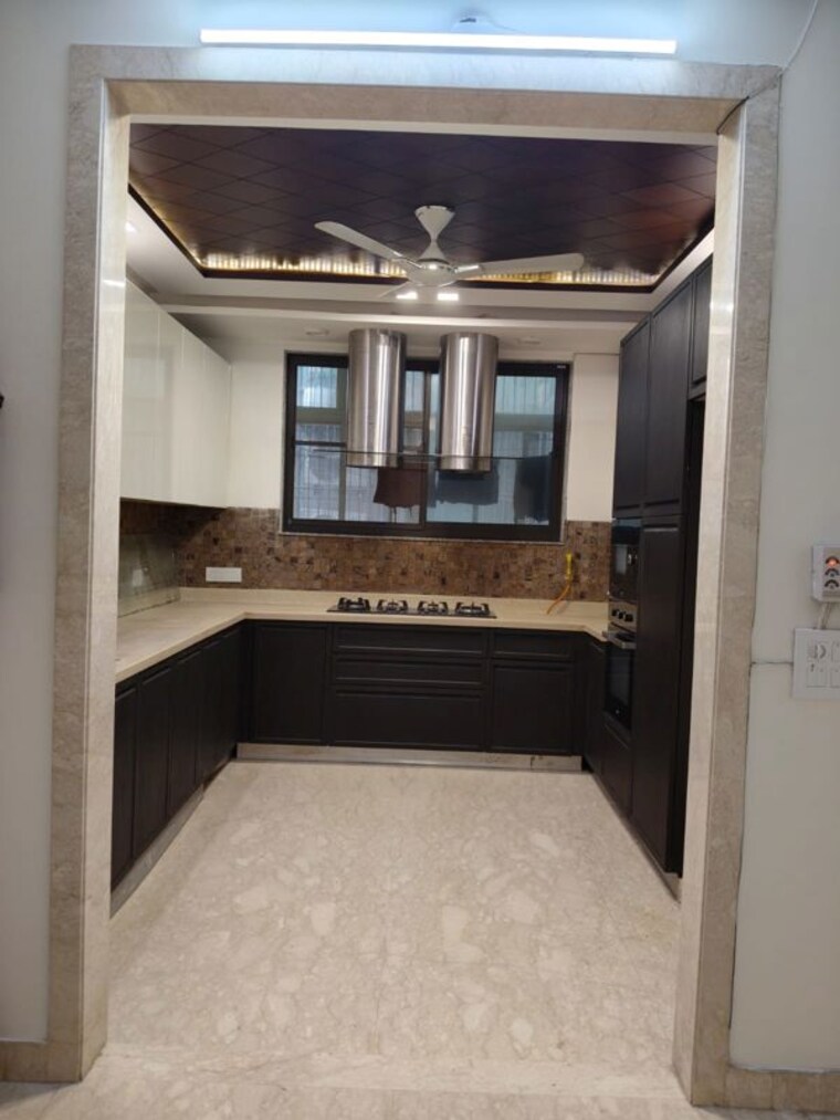 Kitchen, greater kailash i 3 Bedroom 230 Sq.Yd. Builder Floor In Greater Kailash I Delhi 10631973