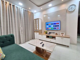2 BHK Apartment For Rent in Sunrise Tower Malad in Malad East, Mumbai