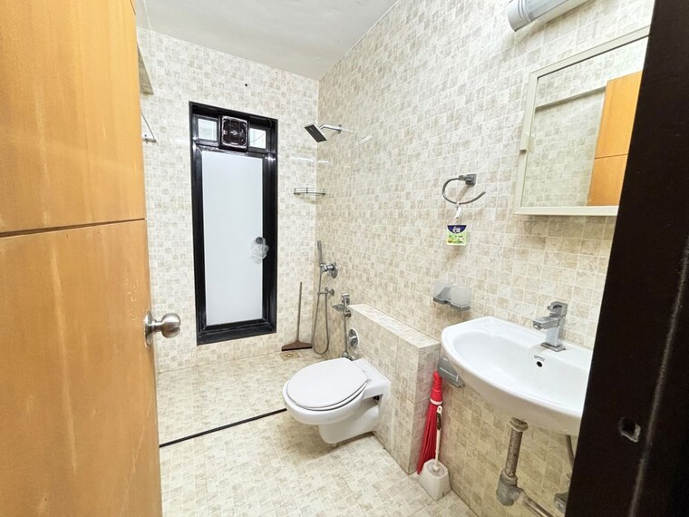 Bathroom, shivling-apartments-borivali 2 Bedroom 700 Sq.Ft. Apartment In Borivali West Mumbai 10631996