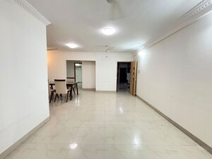 Room in 2 BHK Apartment at Shivling Apartments Borivali, Borivali West – for Rent