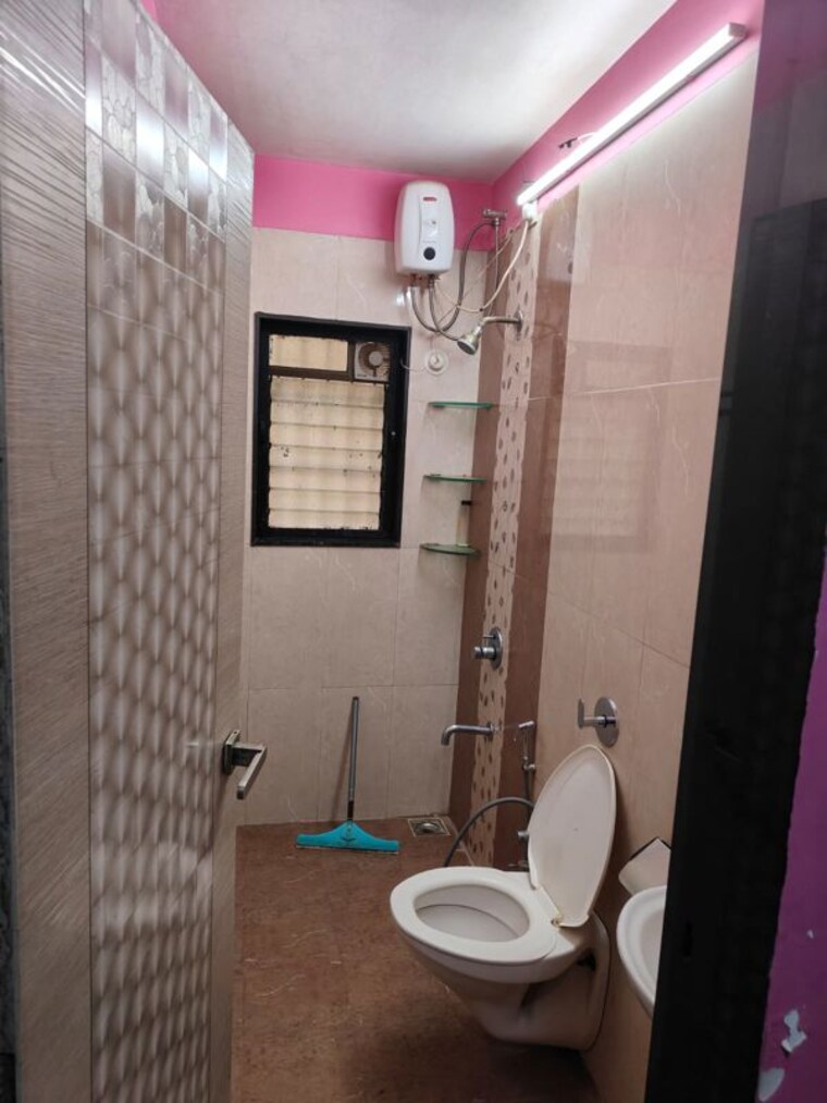 Bathroom, shree-satya-shankar-residency 2.5 Bedroom 805 Sq.Ft. Apartment In Manpada Thane 10632055