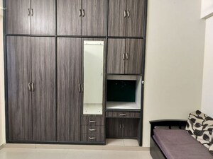 Furnished Amenities in 2 BHK Apartment at Neelkanth Palms, Kapur Bawdi – for Rent