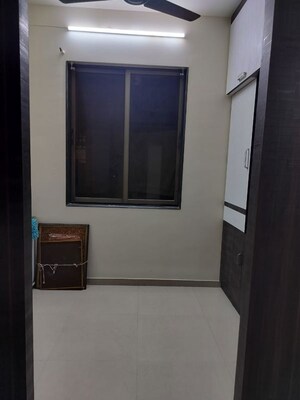 Room in 2 BHK Apartment at Neelkanth Palms, Kapur Bawdi – for Rent