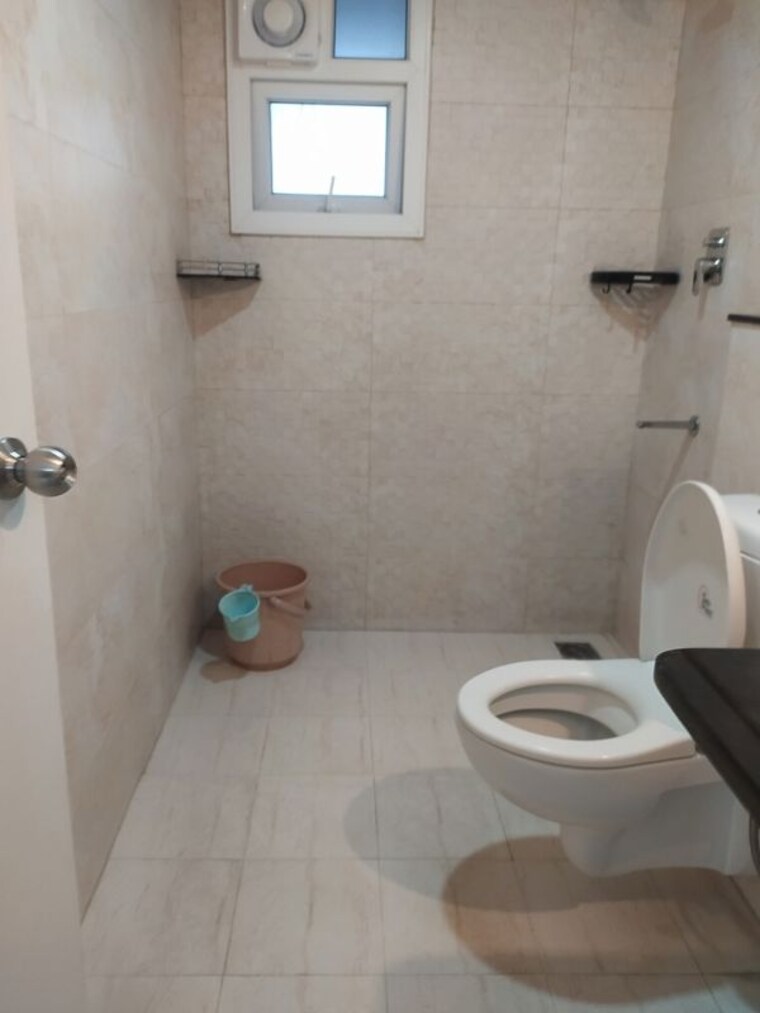 Bathroom, prestige-park-square 3.5 Bedroom 2100 Sq.Ft. Apartment In Bannerghatta Road Bangalore 10632077