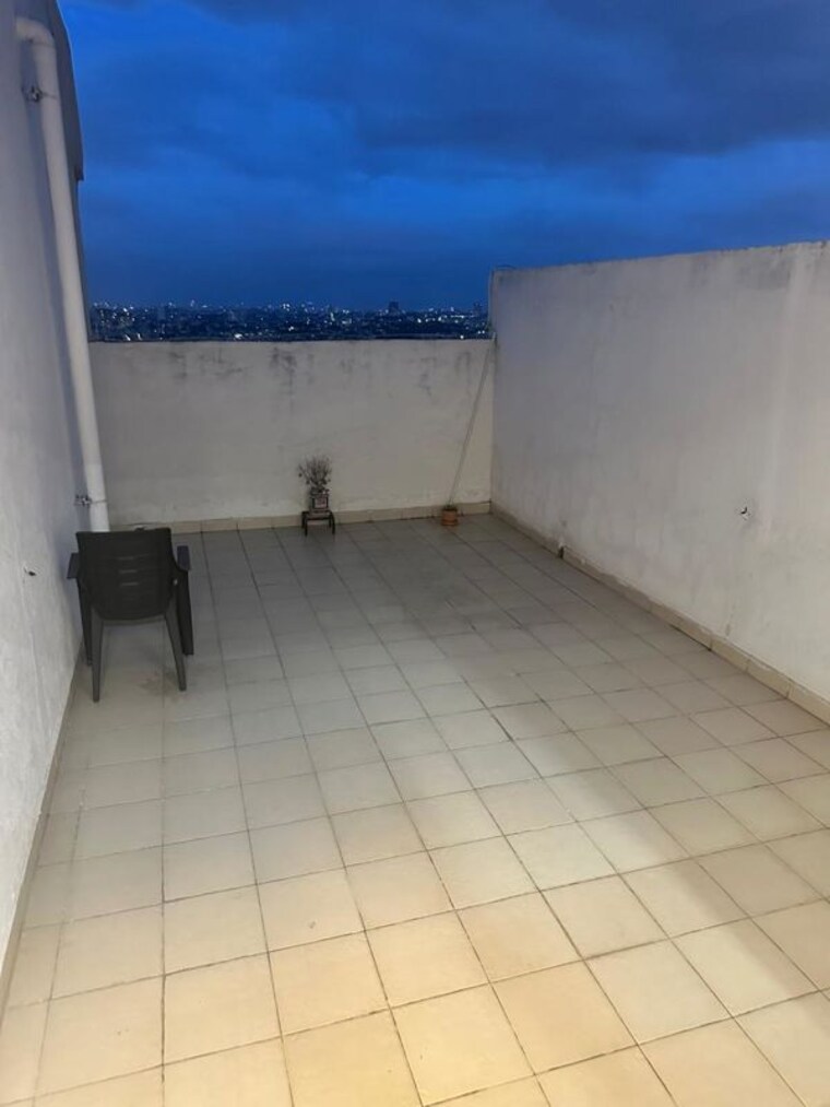 Balcony, mantri-serenity 3 Bedroom 1400 Sq.Ft. Apartment In Kanakapura Road Bangalore 10632093