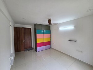 Room in 3 BHK Apartment at SNN Raj GreenBay, Electronic City Phase ii – for Rent