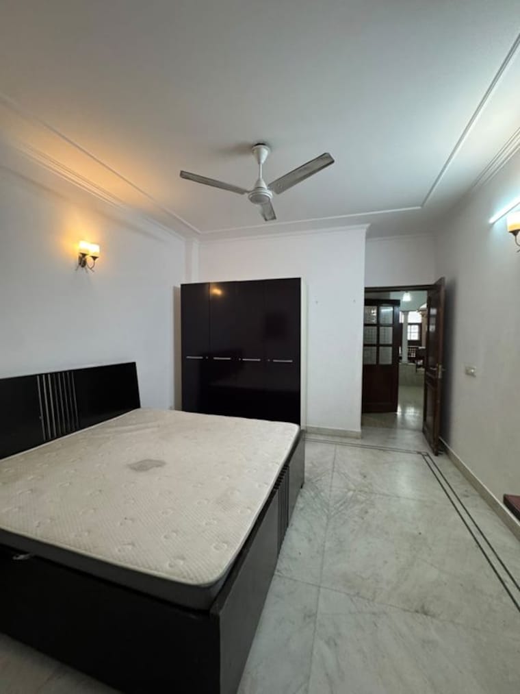 Bedroom, greater kailash i 3 Bedroom 208 Sq.Yd. Builder Floor In Greater Kailash I Delhi 10632101