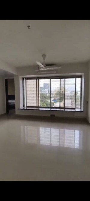 2 BHK Apartment For Rent in Pushpa Apartment Bandra, Bandra West