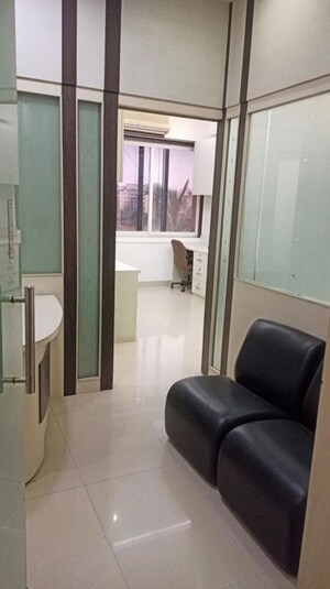  Office Space – Entrance View at Peninsula Plaza, Andheri West - for Rent