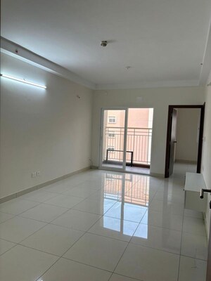 Room in 2 BHK Apartment at Prestige Finsbury Park Hyde, Bagaluru – for Rent