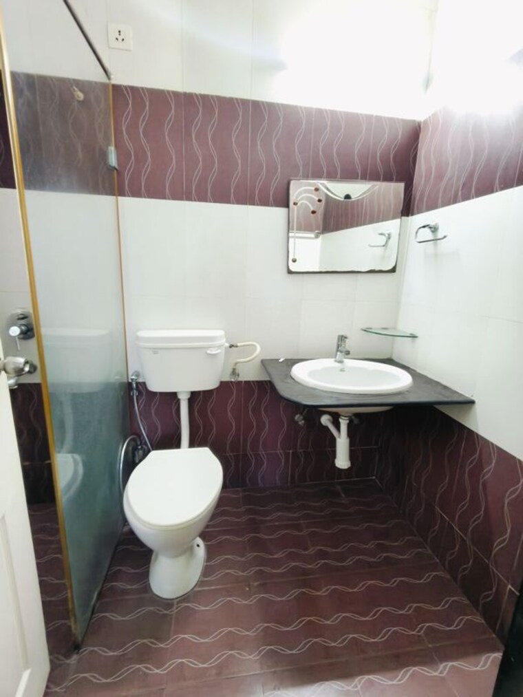 Washroom, kolte-patil-margosa-heights 3 Bedroom 1650 Sq.Ft. Apartment In Mohammadwadi Pune 10632143