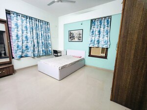 Room in 3 BHK Apartment at Kolte Patil Margosa Heights, Mohammadwadi – for Rent
