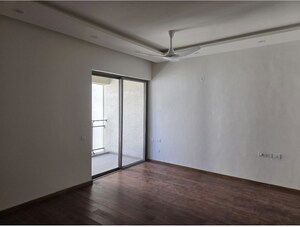 Room in 3.5 BHK Apartment at Century Ethos, Hebbal – for Rent