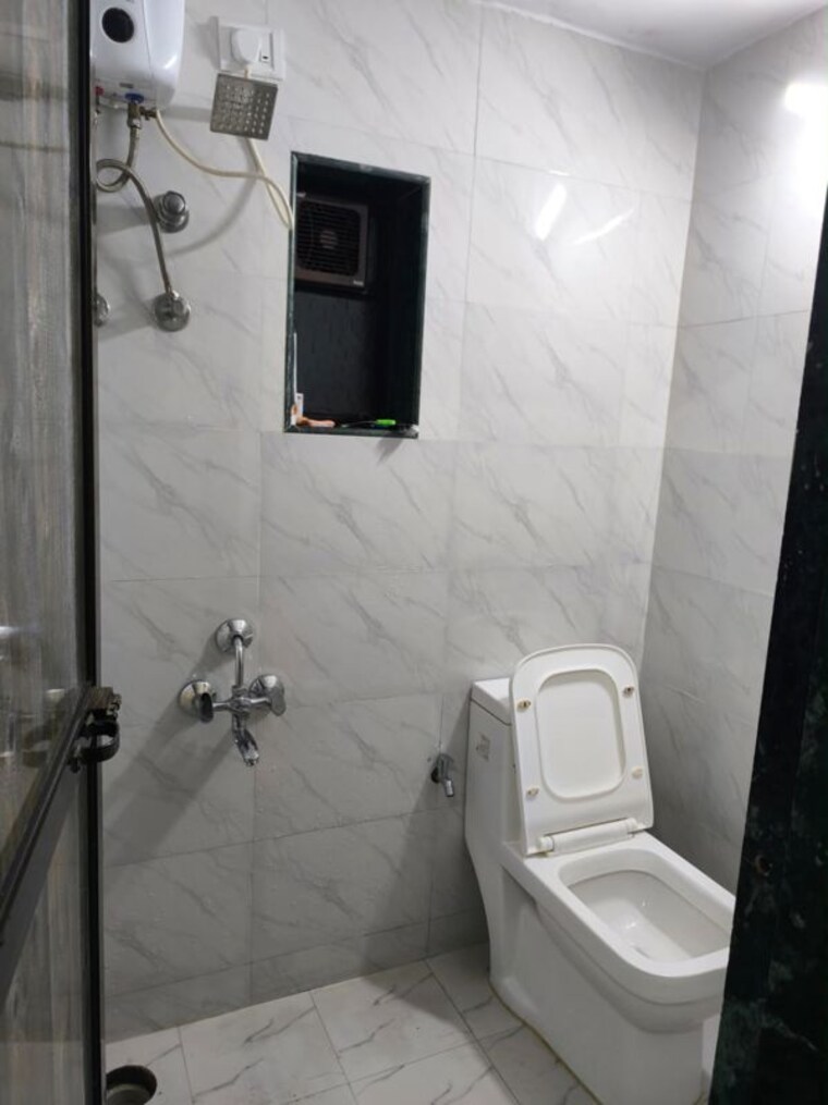 Bathroom, gokuldham-complex 1 RK 275 Sq.Ft. Apartment In Goregaon East Mumbai 10632188