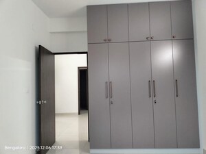 Room in 3 BHK Apartment at Purva Atmosphere, Thanisandra Main Road – for Rent