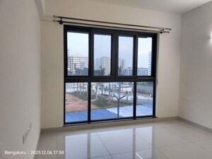 Room in 3 BHK Apartment at Purva Atmosphere, Thanisandra Main Road – for Rent