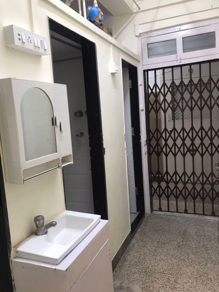 Bathroom, pratham-5th-element 2 Bedroom 1001 Sq.Ft. Apartment In Andheri West Mumbai 10632255