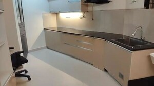 Furnished Amenities in 2 BHK Apartment at Golf Links, Vasanth Nagar – for Rent