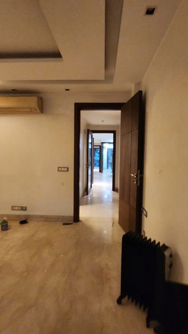 Room, greater kailash 4 Bedroom 3000 Sq.Ft. Builder Floor In Greater Kailash Delhi 10632258