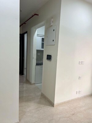 2 BHK Apartment For Rent in Satra One, Goregaon West