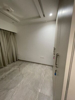 Room in 4 BHK Apartment at Lodha World View, Worli – for Rent