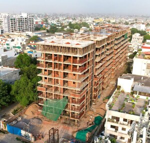 2 BHK Apartment For Sale in Lukarganj