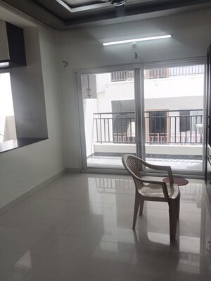 Room in 3 BHK Apartment at Narsingi – for Rent