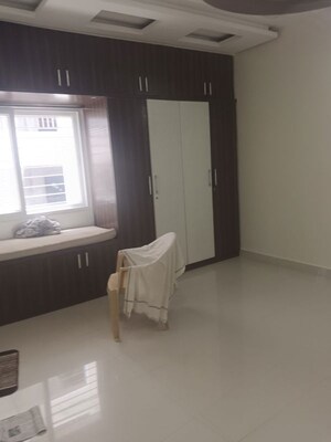 Room in 3 BHK Apartment at Narsingi – for Rent