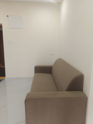 Furnished Amenities in 2 BHK Apartment at Alkapuri – for Rent