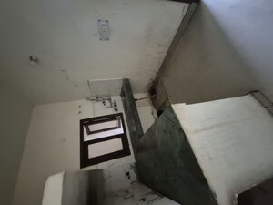 Kitchen in 1.5 BHK Builder Floor at Mayur Vihar – for Rent